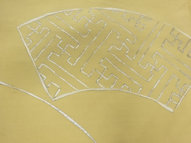 アンティーク　綴れ地紙に紗綾形模様刺繍名古屋帯